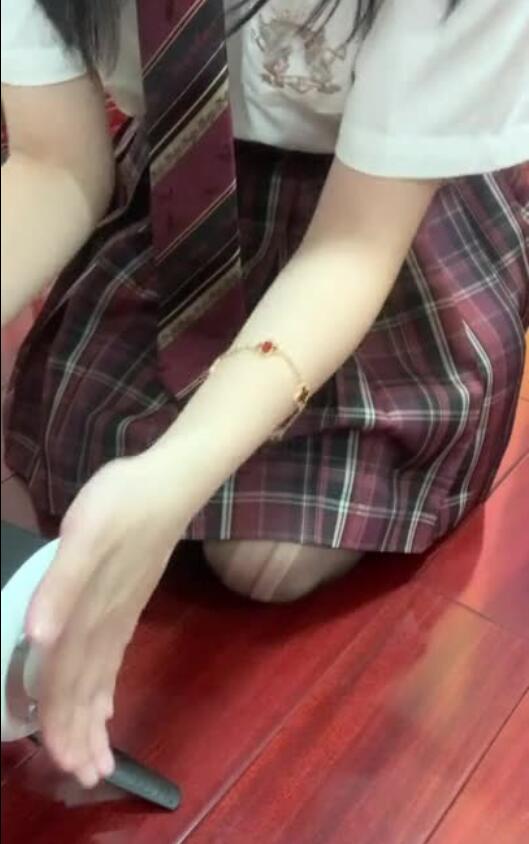 灵性饱满的欢欢-粉丝见面的zj服务